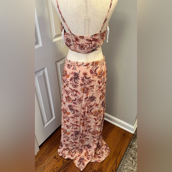 MINKPINK Lola Maxi Skirt & Tie Top Set - Picture 5 of 9